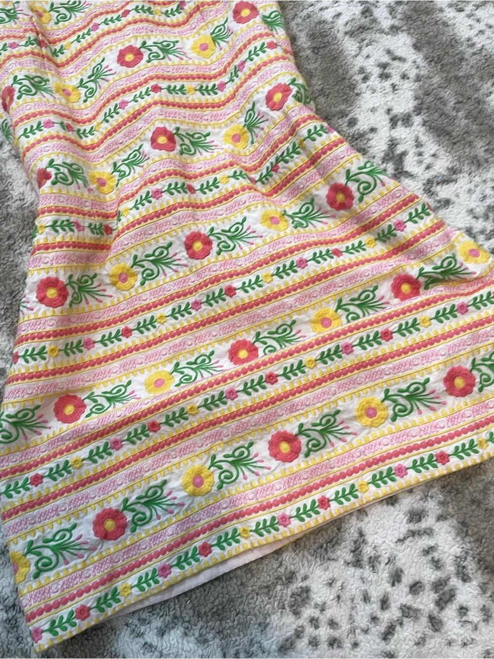 Lily Pulitzer floral embroidered dress - Picture 3 of 5